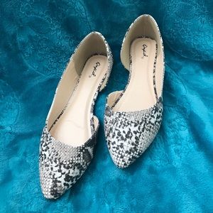 Quipid leopard Print Flats